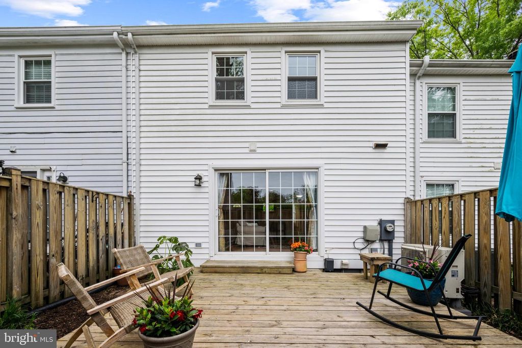 Image 38 of property listing at 1736 FOXDALE CT #138, Crofton, MD 21114
