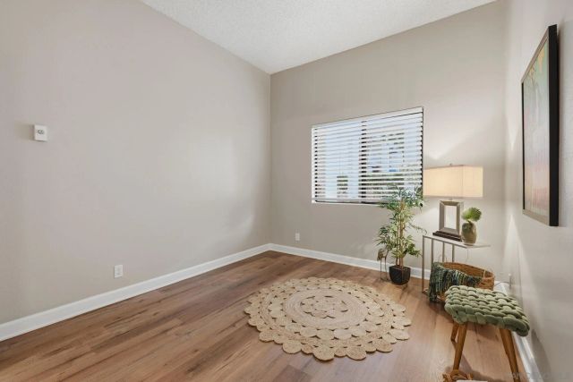8320 Regents Rd. 1I, San Diego, CA 92122
