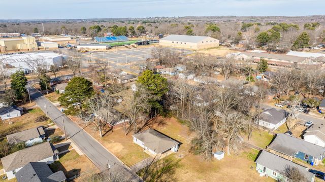 2120 Duncan Street, Conway, AR 72034