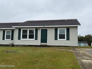 203 Appaloosa Drive, Jacksonville, NC 28540