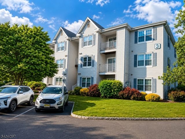 318 Stratford Pl 318, Bridgewater Twp., NJ 08805