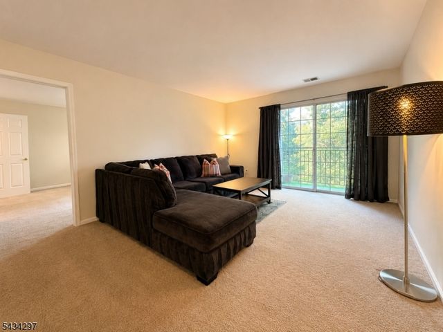 318 Stratford Pl 318, Bridgewater Twp., NJ 08805