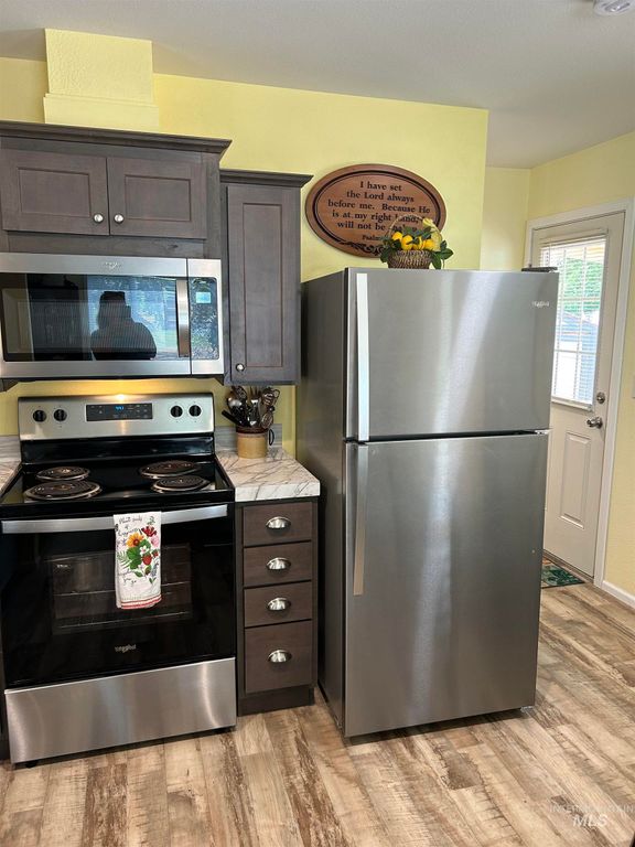 3100 Alden Rd. Trlr 8, Fruitland, ID 83619 photo 14