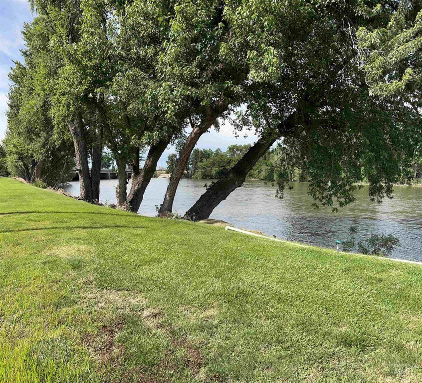 3100 Alden Rd. Trlr 8, Fruitland, ID 83619 photo 4