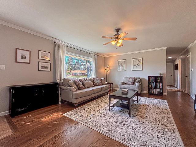 W158N5725 Elmway DRIVE, Menomonee Falls, WI 53051
