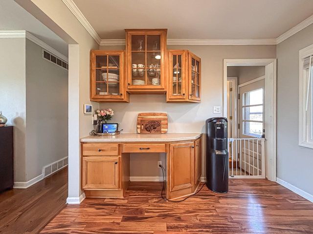 W158N5725 Elmway DRIVE, Menomonee Falls, WI 53051