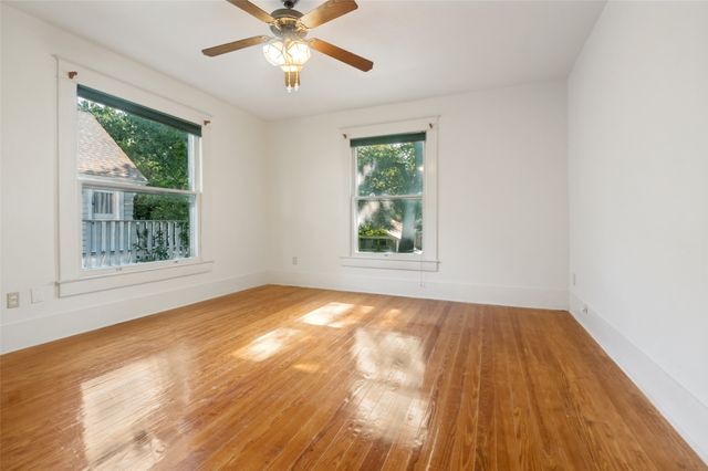 111 S Willomet Avenue, Dallas, TX 75208
