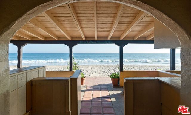 21400 Rambla Vista, Malibu, CA 90265