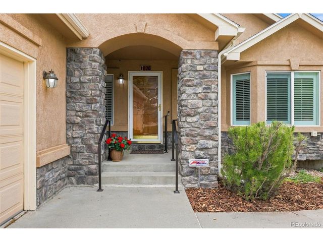 820 Fox Hollow Ln, Golden, CO 80401