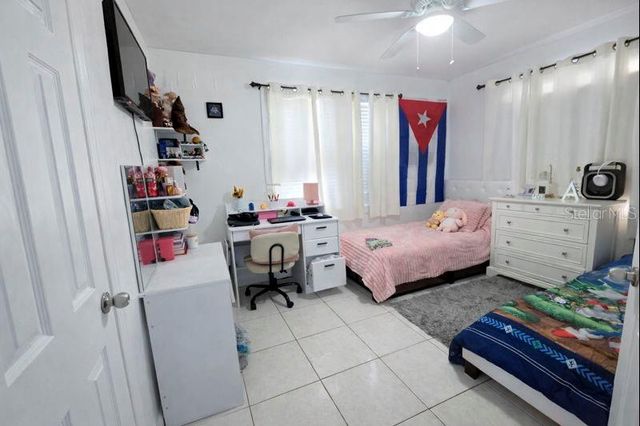 2737 W SPRUCE STREET, Tampa, FL 33607