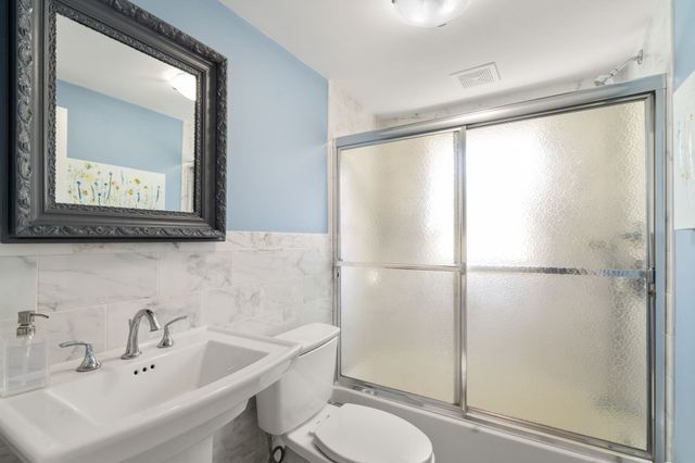 1566 Main Street, Walpole, MA 02081