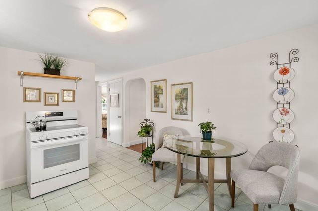 1566 Main Street, Walpole, MA 02081