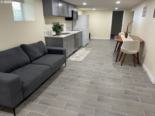 428 Se 30TH Pl, Portland, OR 97214