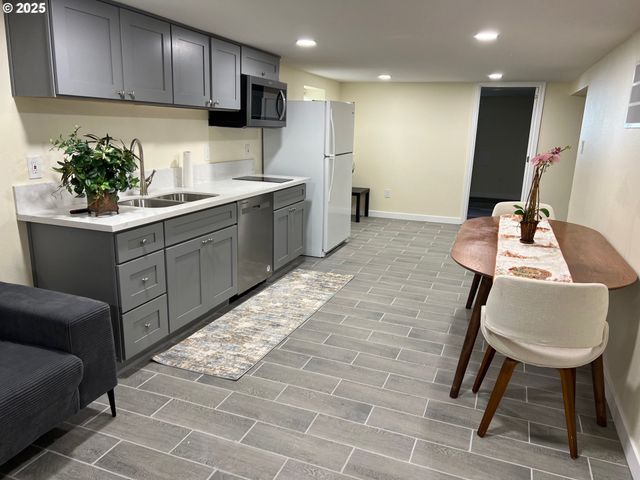 428 Se 30TH Pl, Portland, OR 97214