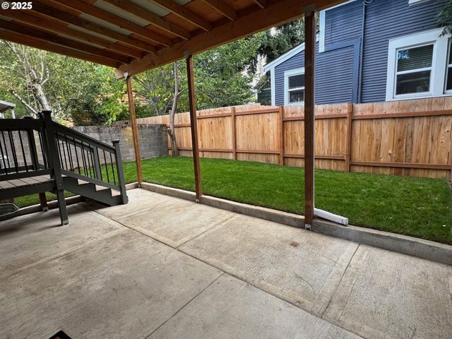428 Se 30TH Pl, Portland, OR 97214