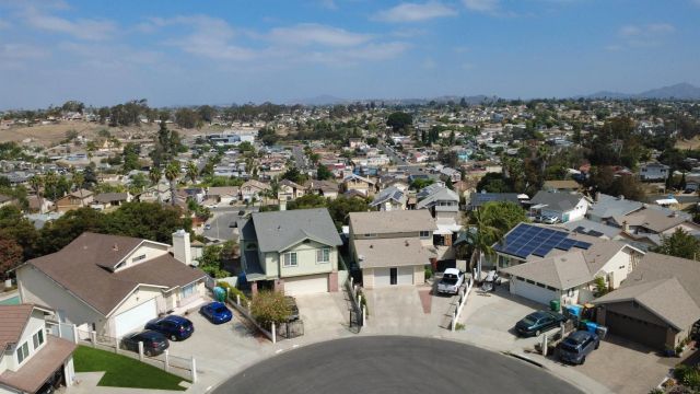 335 Dolo St., San Diego, CA 92114