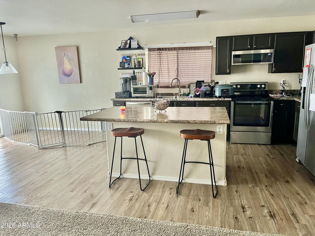 631 W SILVER REEF Court, Casa Grande, AZ 85122 — photo 2