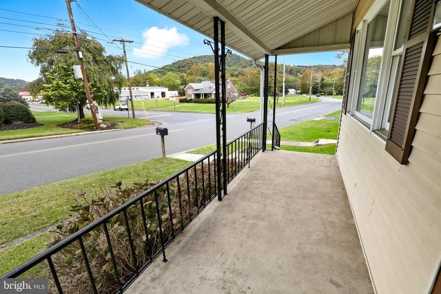 3024 OLEY TURNPIKE RD, Reading, PA 19606