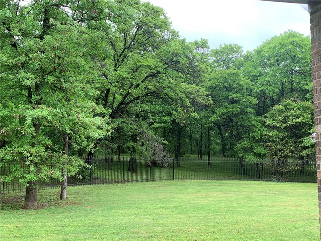 2050 E Oak Shores Drive, Cross Roads, TX 76227