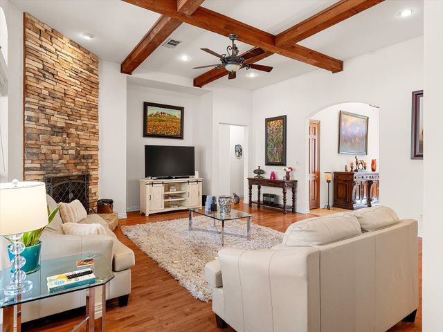 2050 E Oak Shores Drive, Cross Roads, TX 76227