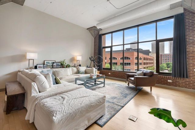 300 W Spring Street, 410, Columbus, OH 43215