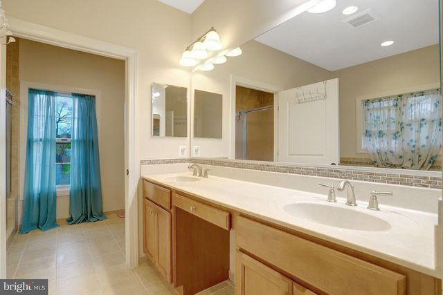 5244 MITCHELL ST, Alexandria, VA 22312