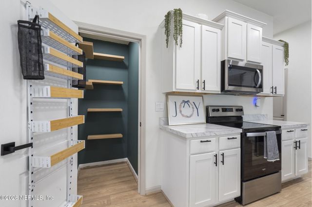 6068 BUCKING BRONCO Drive, Jacksonville, FL 32234