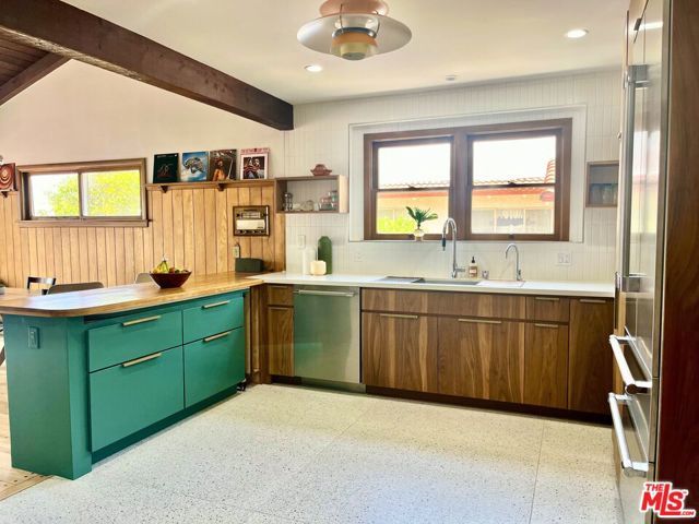 4623 Don Miguel Drive, Los Angeles, CA 90008