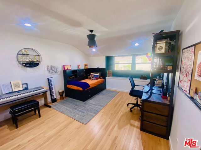 4623 Don Miguel Drive, Los Angeles, CA 90008