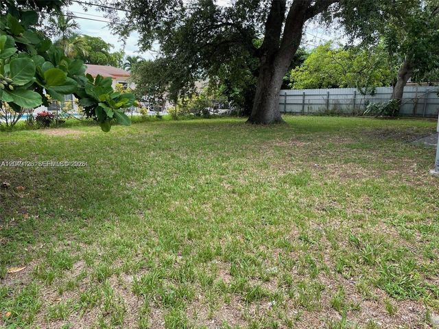 4160 SW 36th St, West Park, FL 33023