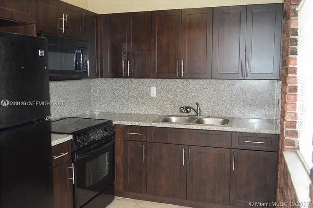 4160 SW 36th St, West Park, FL 33023