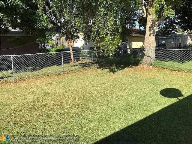 4160 SW 36th St, West Park, FL 33023