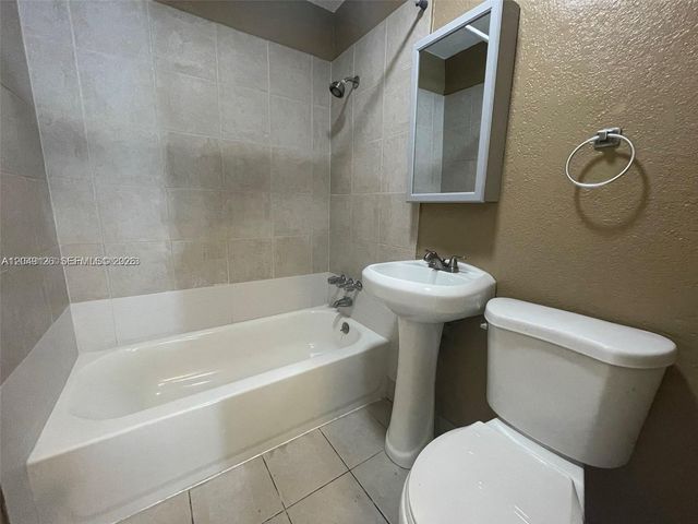 4160 SW 36th St, West Park, FL 33023