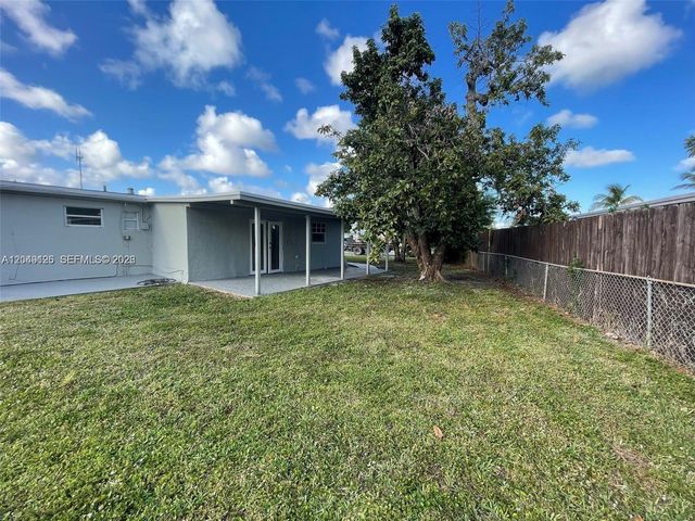 4160 SW 36th St, West Park, FL 33023