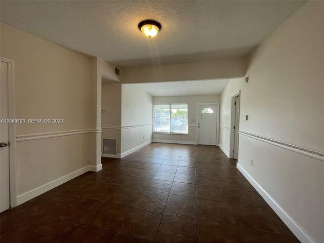 4160 SW 36th St, West Park, FL 33023