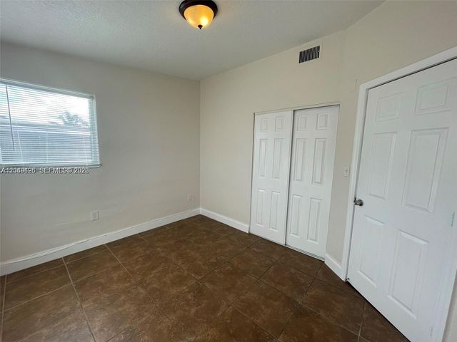 4160 SW 36th St, West Park, FL 33023