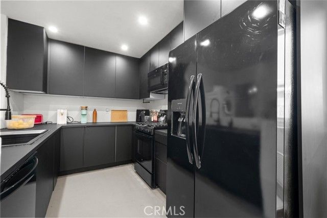 9005 Cynthia Street 209, West Hollywood, CA 90069