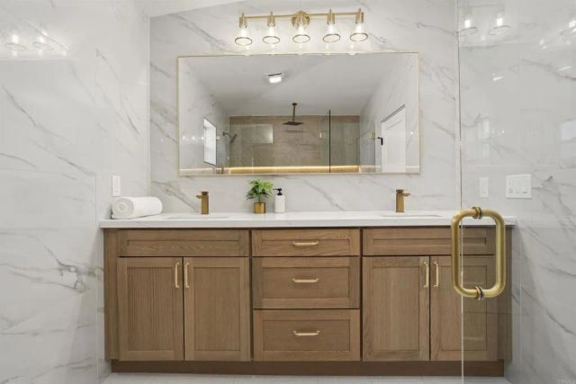 528 N Cuyamaca St, El Cajon, CA 92020