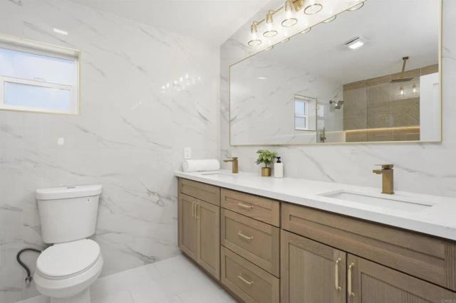 528 N Cuyamaca St, El Cajon, CA 92020