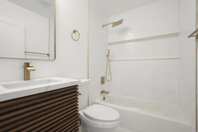 528 N Cuyamaca St, El Cajon, CA 92020