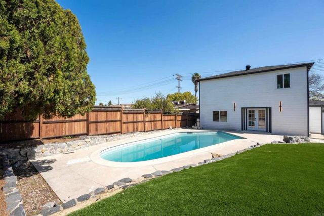 528 N Cuyamaca St, El Cajon, CA 92020