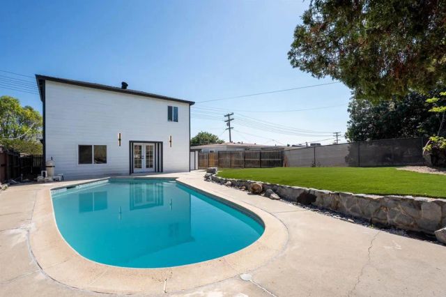 528 N Cuyamaca St, El Cajon, CA 92020