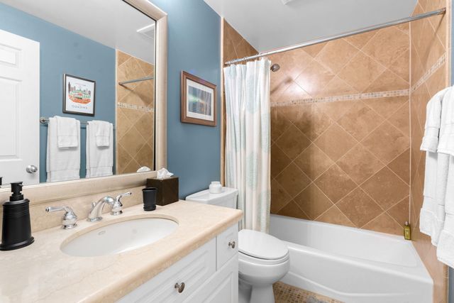 3843 N Southport Avenue 2N, Chicago, IL 60613