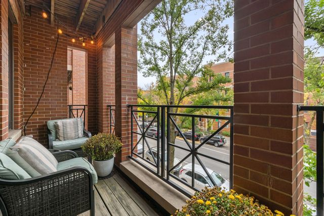 3843 N Southport Avenue 2N, Chicago, IL 60613