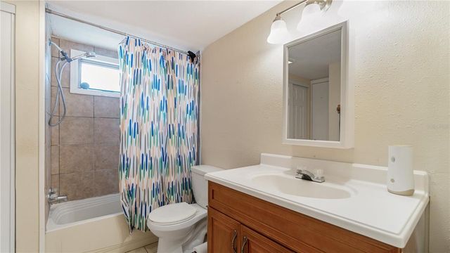 5216 PINELAND AVENUE, Port Orange, FL 32127