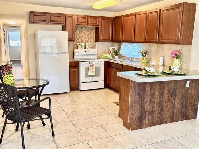5216 PINELAND AVENUE, Port Orange, FL 32127