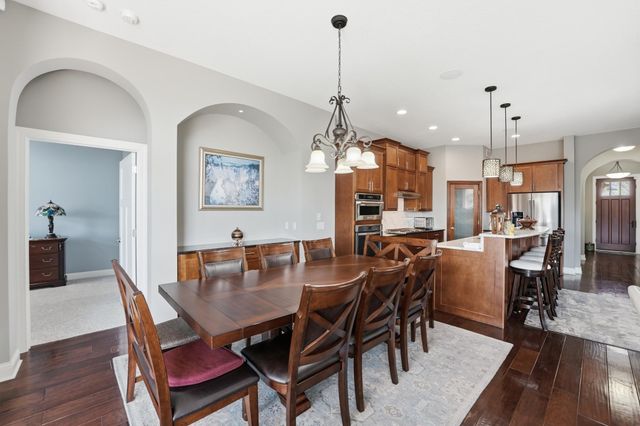 8808 Lake Riley Drive, Chanhassen, MN 55317