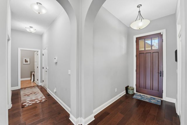 8808 Lake Riley Drive, Chanhassen, MN 55317