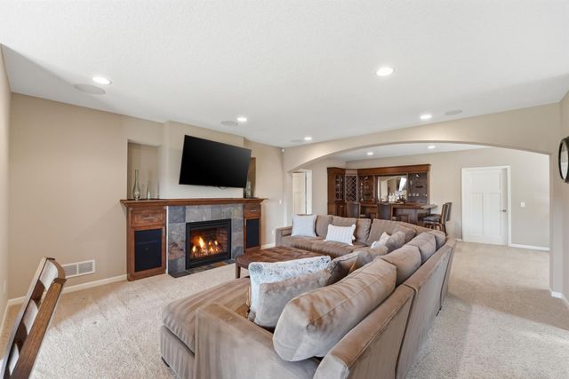 8808 Lake Riley Drive, Chanhassen, MN 55317