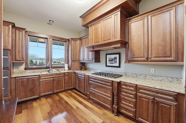8808 Lake Riley Drive, Chanhassen, MN 55317